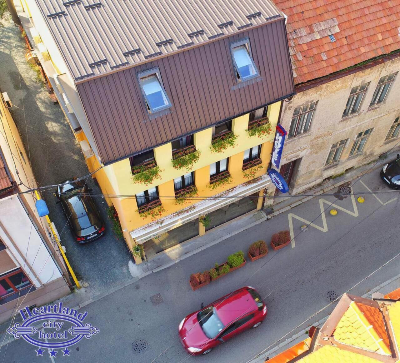 Heartland City B&B ทูซลา ภายนอก รูปภาพ